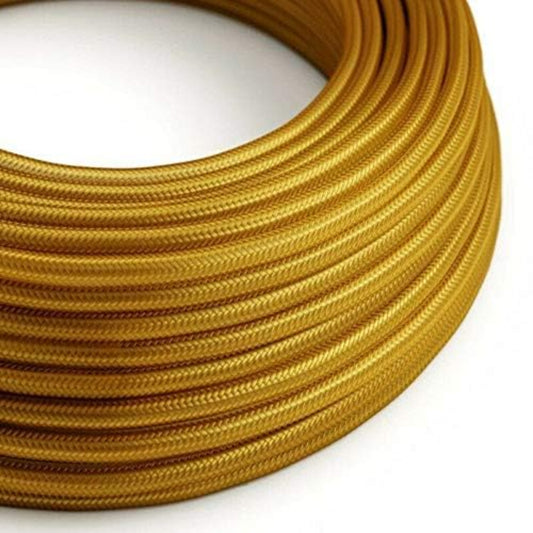 Goldfarbenes Kabel