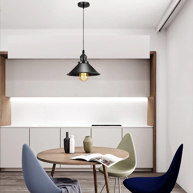 Hängelampe im Industrie-Design