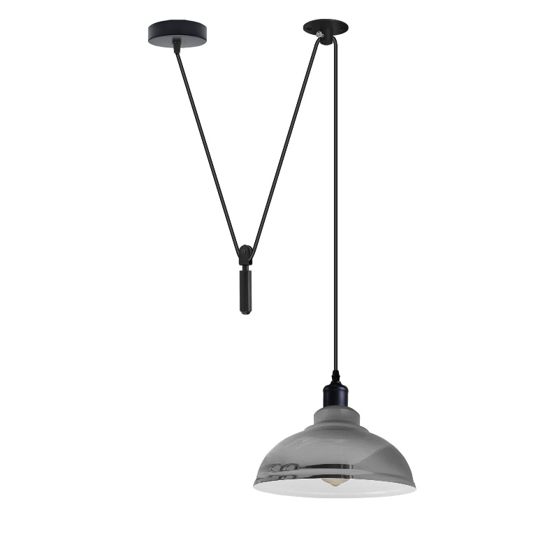Metall Pendelleuchte mit oberem und unterem Rollenrad