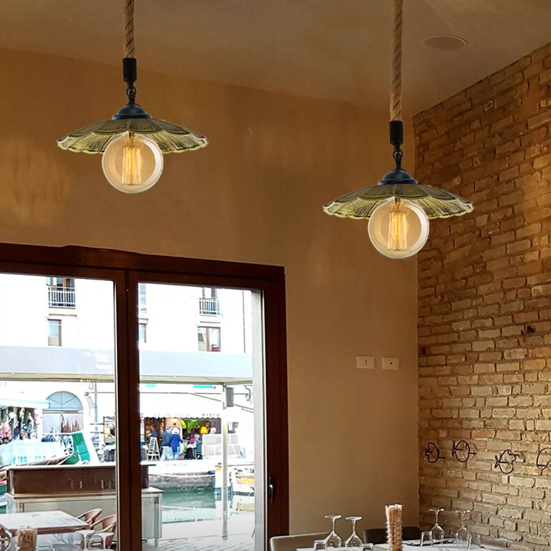 Hängende Lampe im Vintage-Look aus Messing und Hanfseil – rustikale Eleganz für Küche oder Flur
