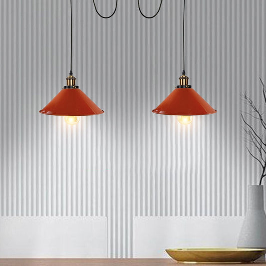 Zweiflammige Spinnenlampe aus orangefarbenem Metall mit E27-Fassung – ideales Design für Retro- oder Industrie-Innenräume.