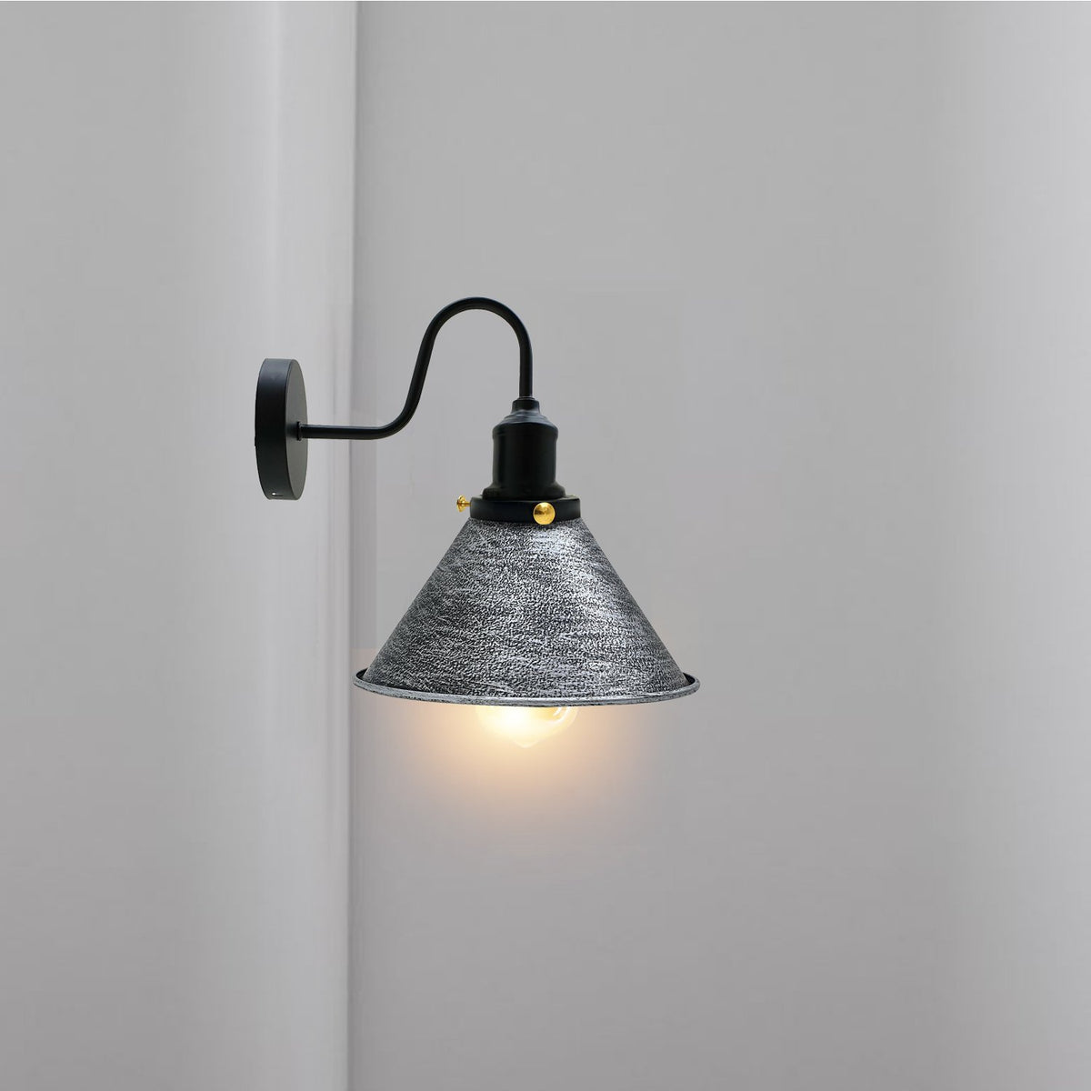 Konische Vintage Wandleuchte Industrielle Wandleuchte aus Metall
