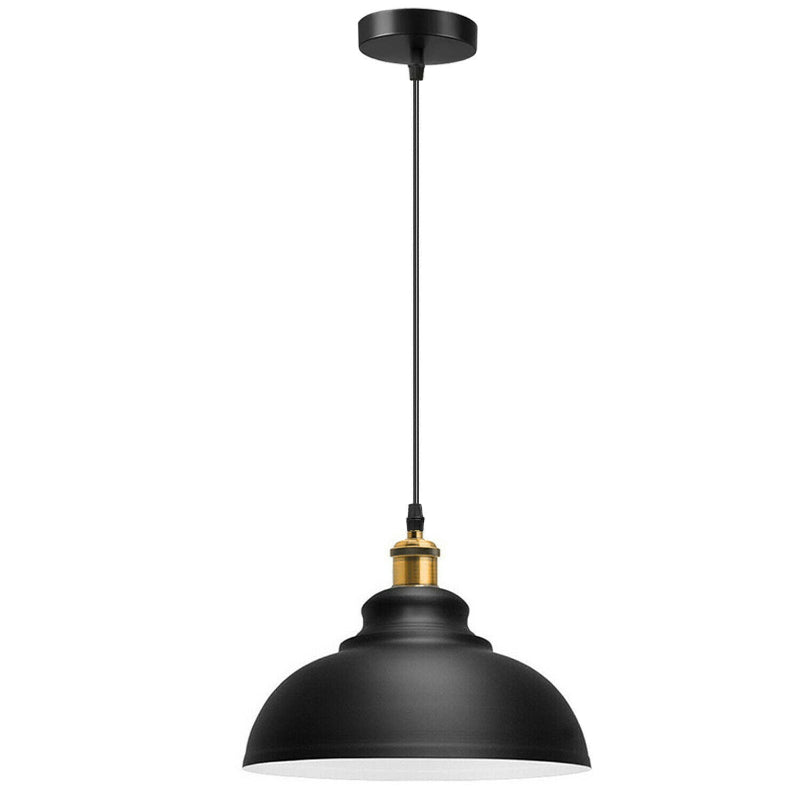 Minimalistische schwarze Pendelleuchte für klare Linien

