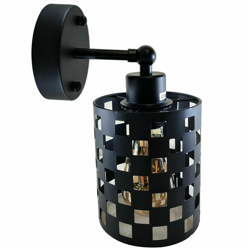 Schwarze Wandlampe mit E27 Glühbirne